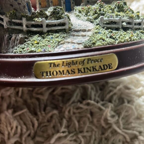 Vintage Thomas Kinkade "The Light of Peace" Lighthouse Figurine (Lights Up) - Picture 8 of 13